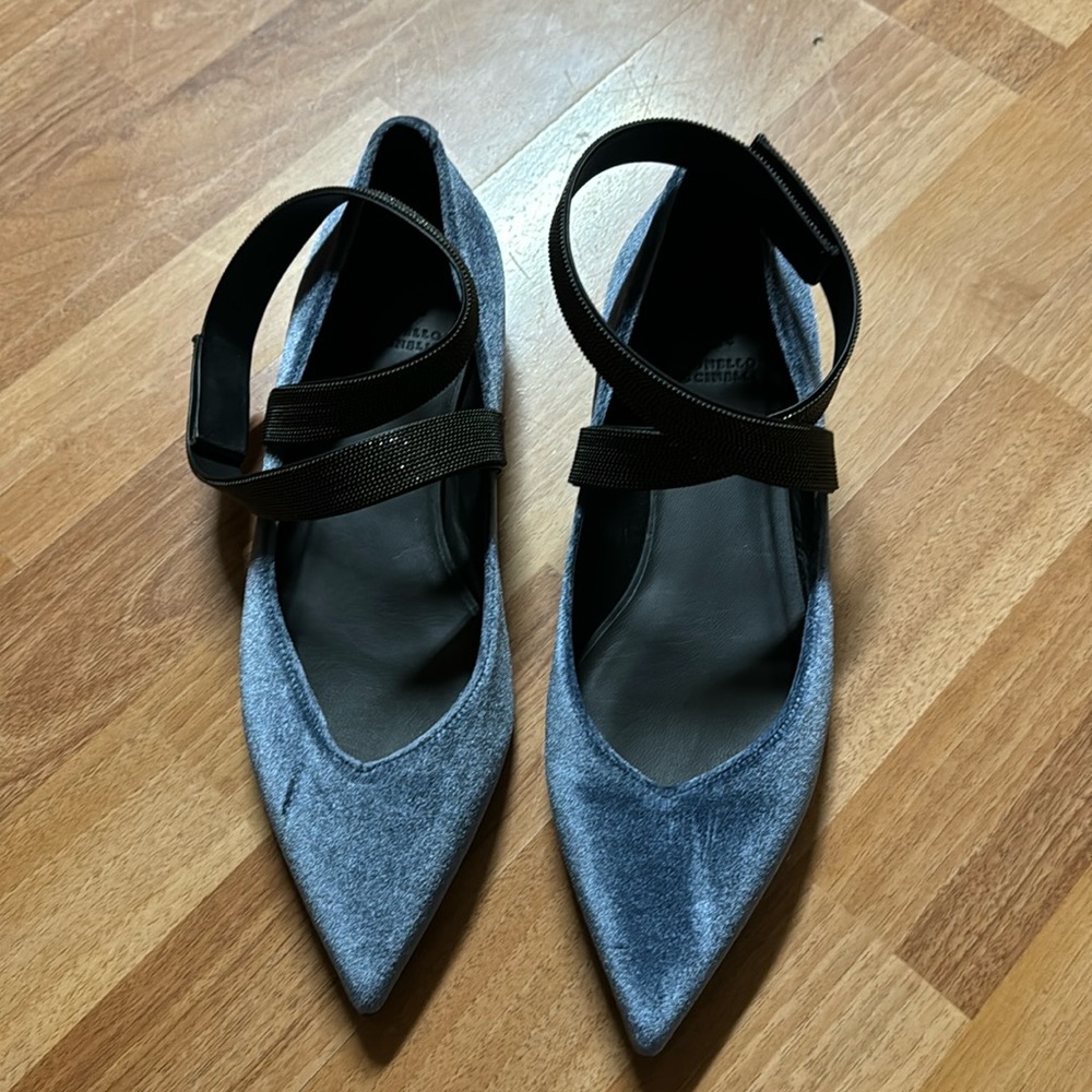 New with tags.  Brunello Cucinelli
Velvet Beaded Accents Ballet Flats $1295